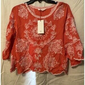 NWT Solitaire Womens  Top Floral Embroidered Scallop Hem Pullover Rayon Medium